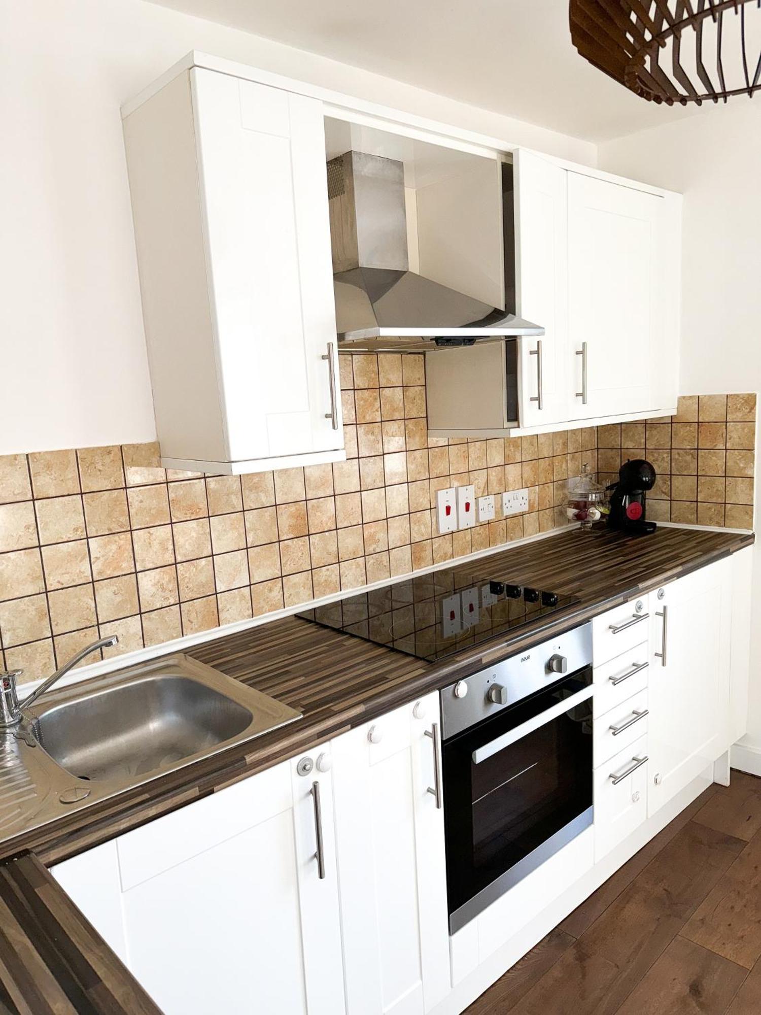 London Stylish 1 Bedroom Apartment エクステリア 写真